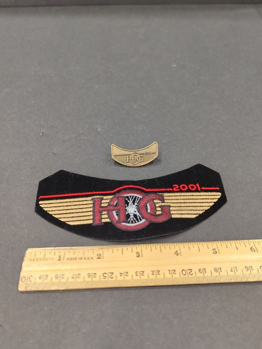 HARLEY DAVIDSONOWNERS 2001‎ HOG PIN & PATCH NEW